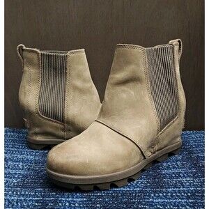 Sorel Boots Womens 6 Joan of Arctic Wedge II Chelsea NL3022 240 Beige Leather